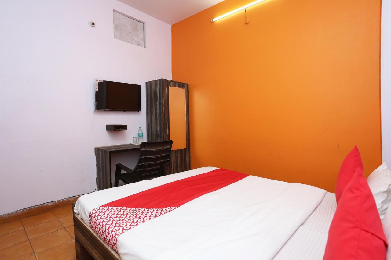 Oyo 37533 Hotel Ashirwad 贾巴尔普尔 外观 照片