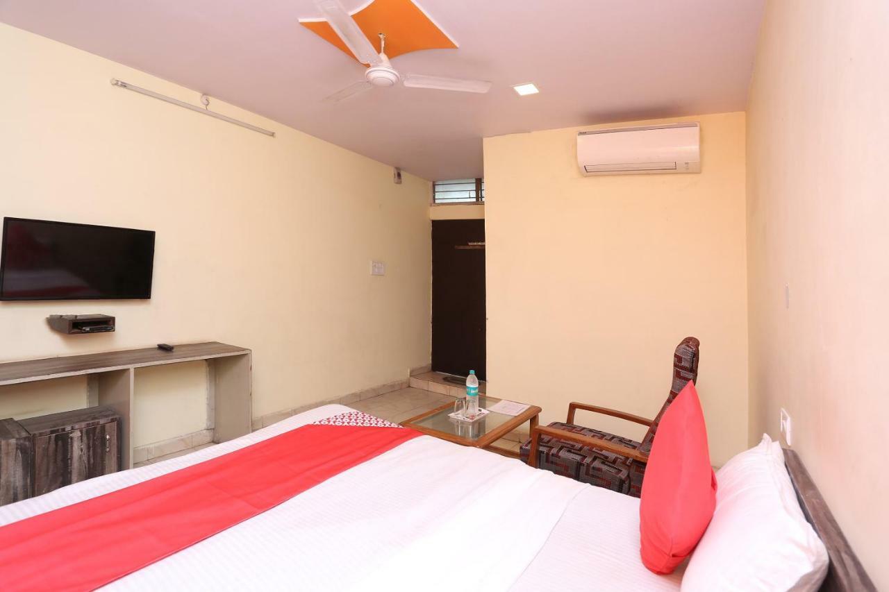 Oyo 37533 Hotel Ashirwad 贾巴尔普尔 外观 照片